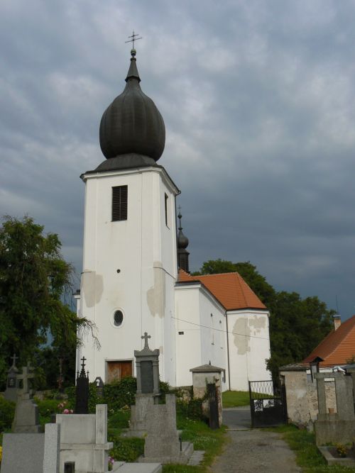 Kostel ve Starm Romitlu
