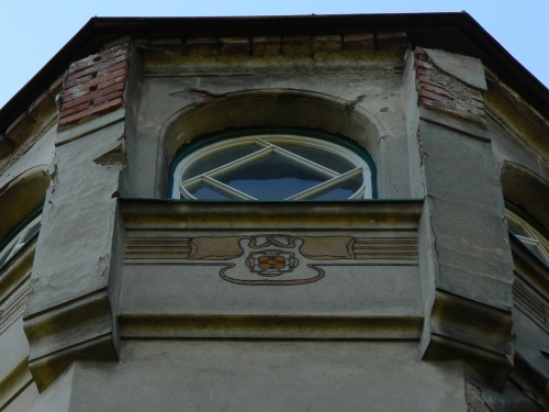 Ozdoba a okno věžičky