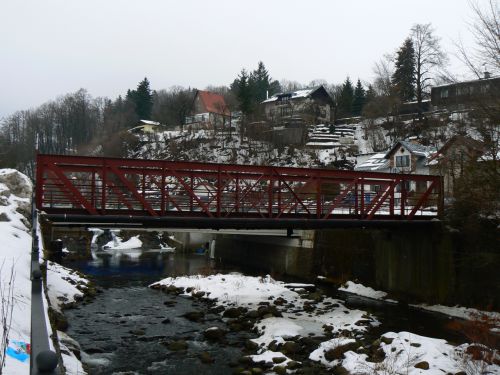 Most z ulice pod hotelem Gendorf