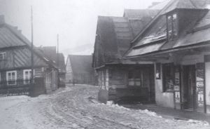 Krkonošská ulice před sto lety