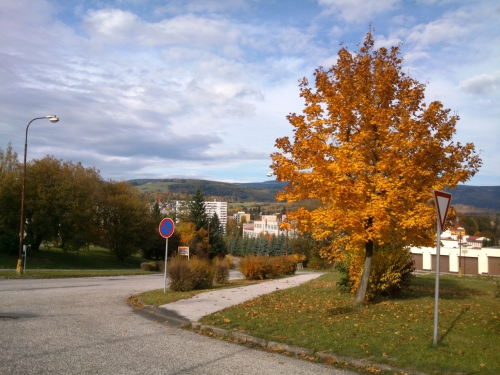 Podzimní barvy v Nerudově ulici
