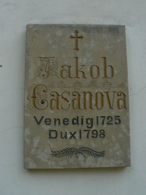 Náhrobek, pod nímž býval pohřben Giacomo Casanova