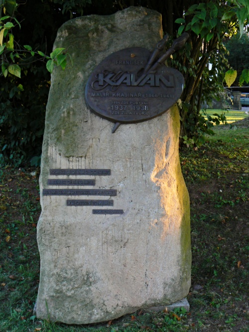 Pomník Františka Kavana v Dolní Kalné