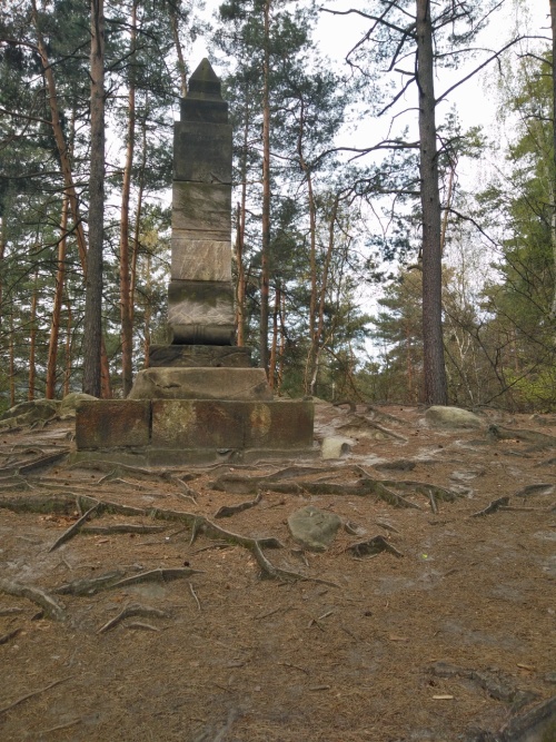 Obelisk Jiřího z Fronsberga
