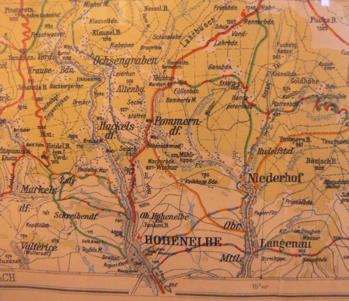 Okolí Vrchlabí na staré turistické mapě